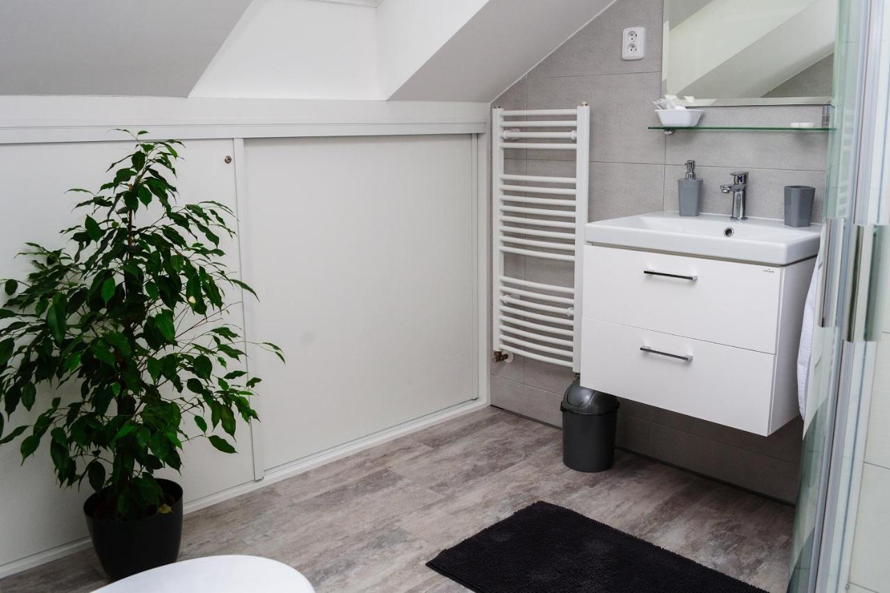 Apartmany Rumpa-Drinks Ostrava Bagian luar foto